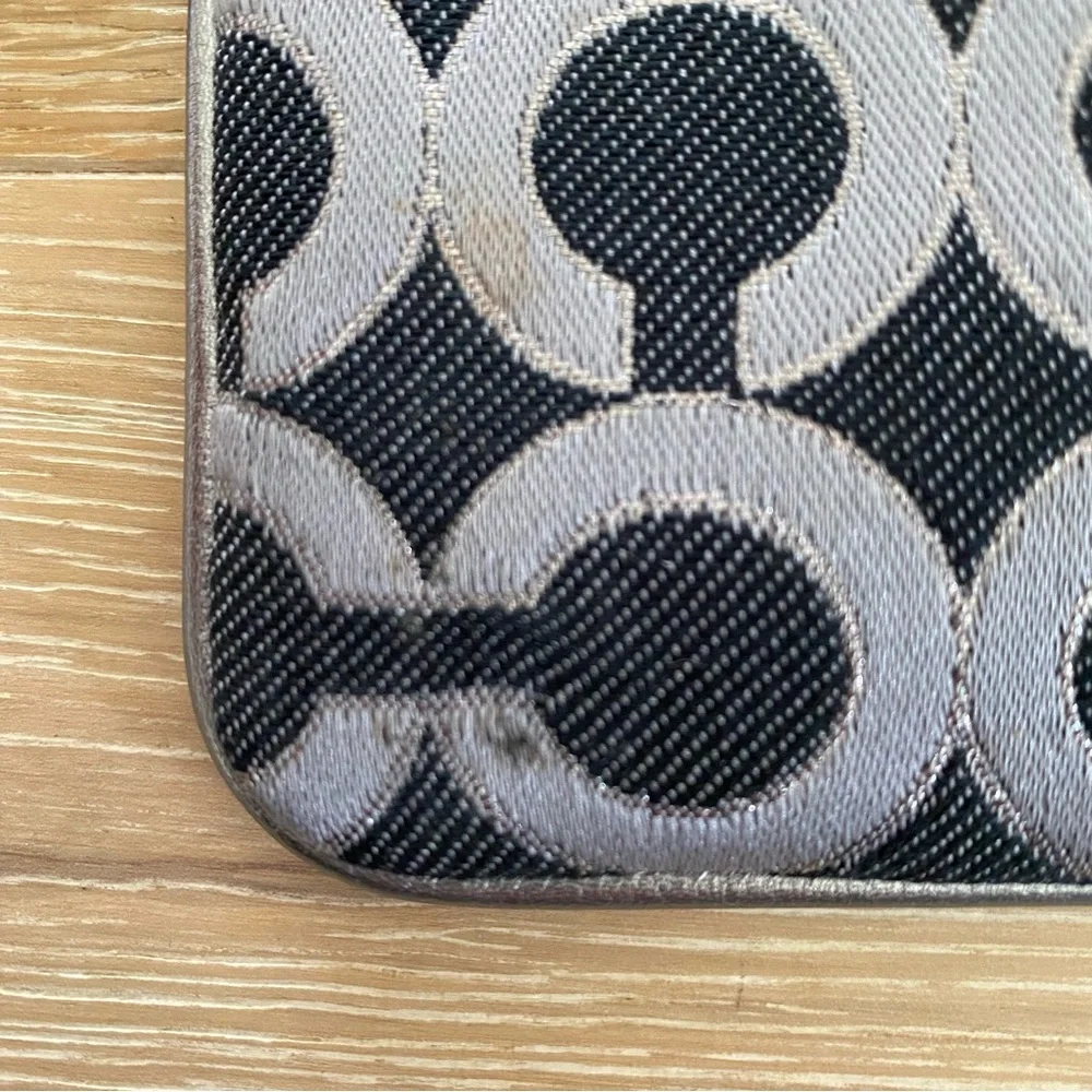 Coach Wristlet - Picture 4 of 5